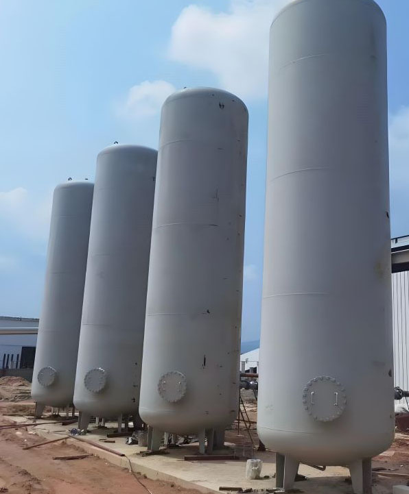 哈巴河低温压力容器安装